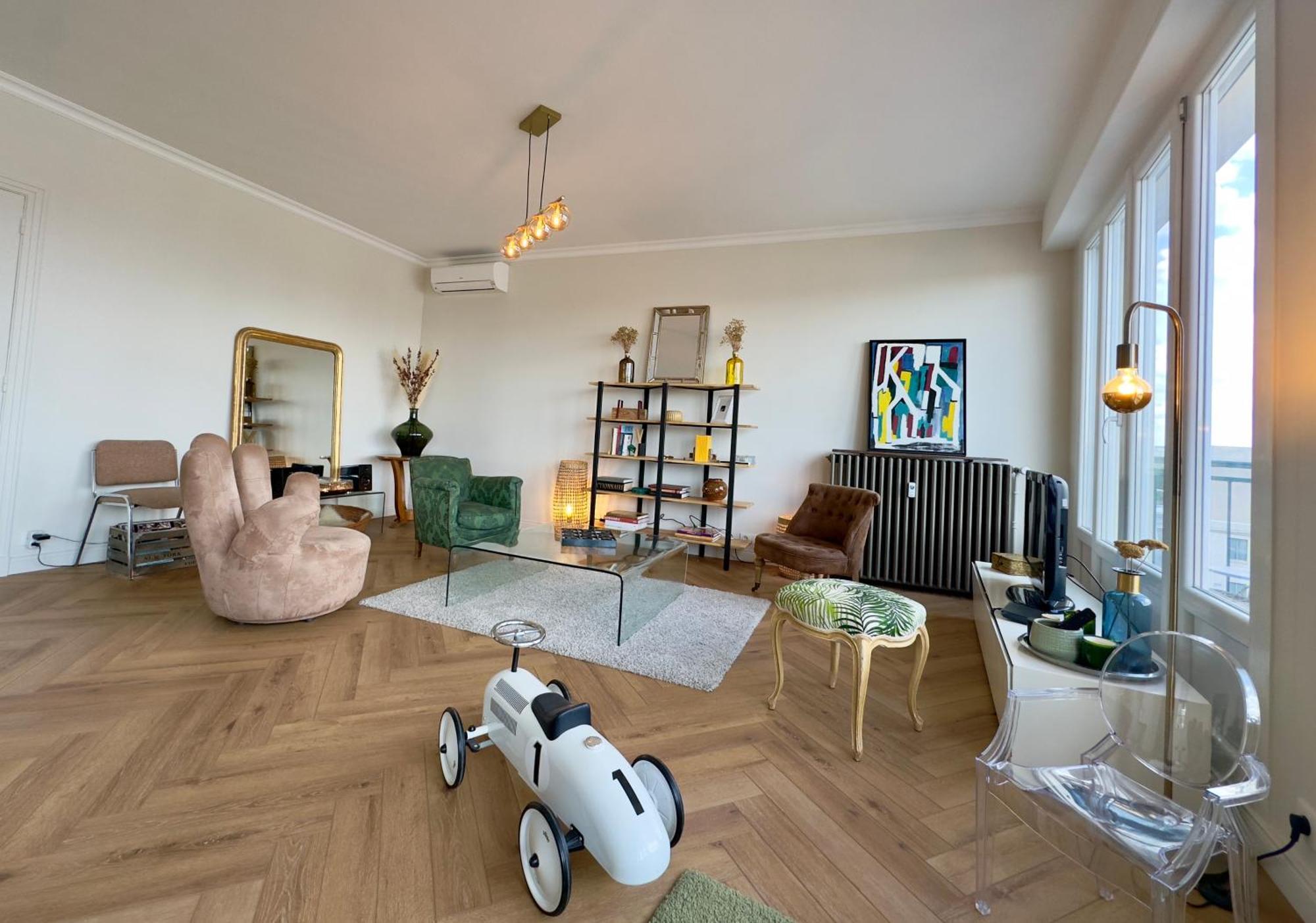 So Guest, Suite Superieure Hypercentre Terrasse แร็งส์ ภายนอก รูปภาพ